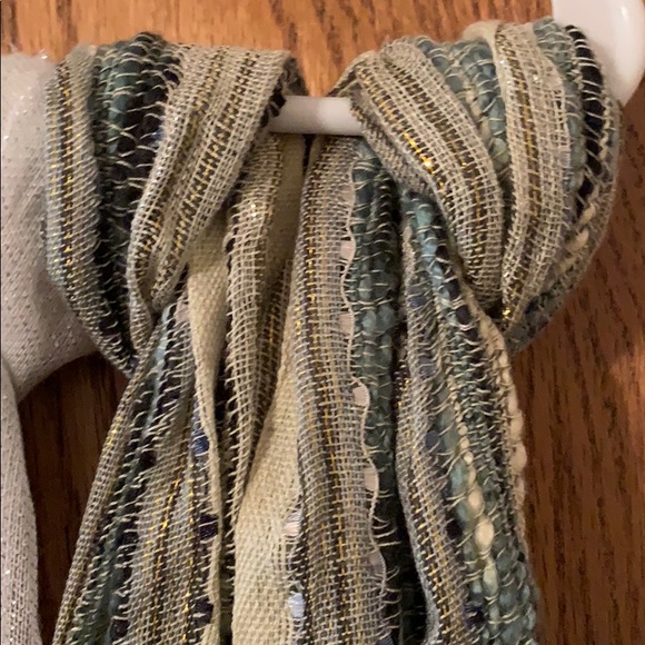 Striped Scarf - Picture 1 of 2